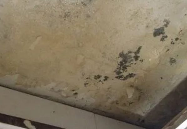 兴安盟阳台漏水维修公司分享下兴安盟卫生间渗水维修需要注意哪些问题。